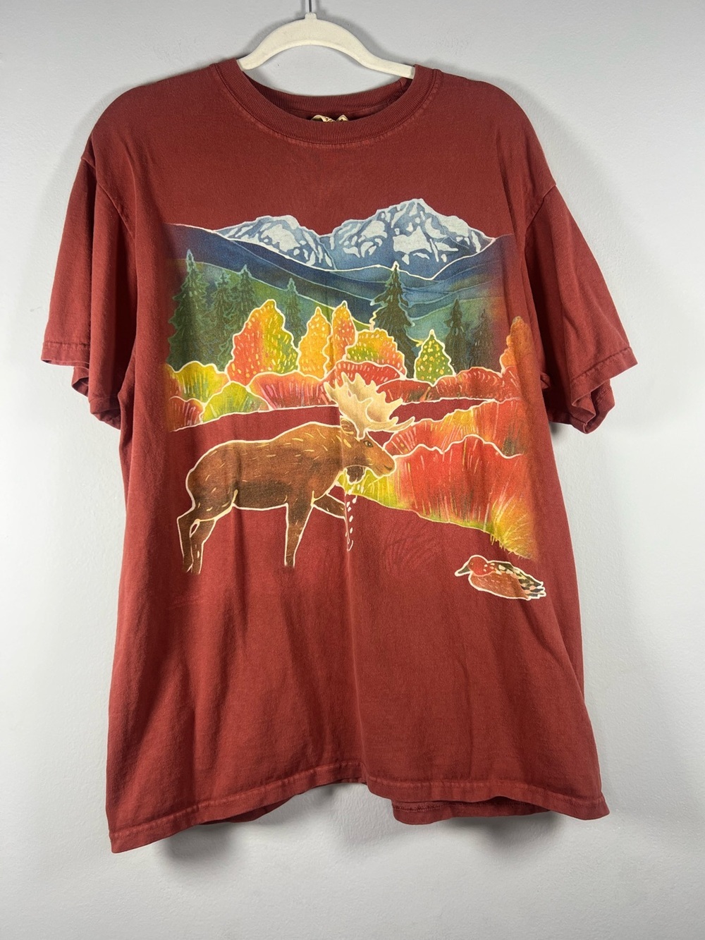 Vintage The Mountain Moose Colorful Landscape Cotton Graphic Nature Tee Large